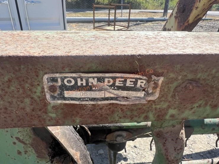 john-deere-640-image-9