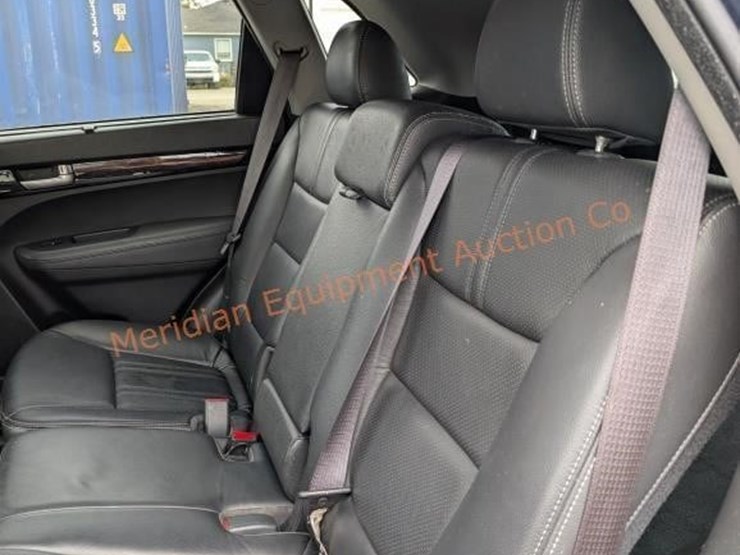 2014-kia-sorento-image-26
