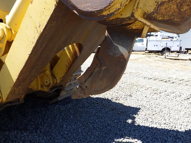 2007-komatsu-d155ax-6-image-33