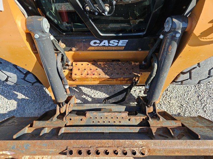 2012-case-sv250-image-5