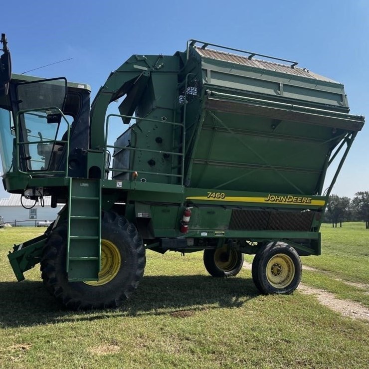2005 JOHN DEERE 7460