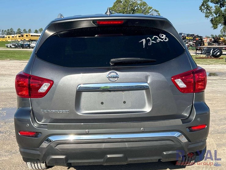 2020-nissan-pathfinder-image-26