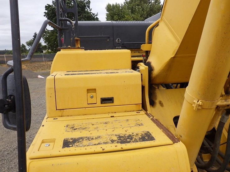2016-komatsu-pc490-lc-11-image-18