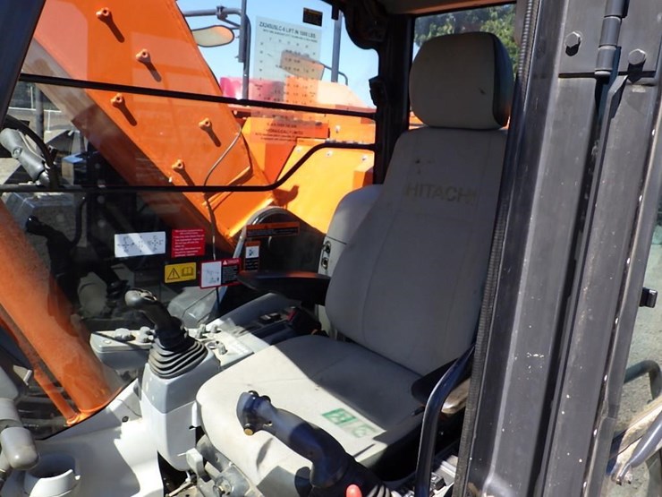 2020-hitachi-zx245us-lc-6n-image-46