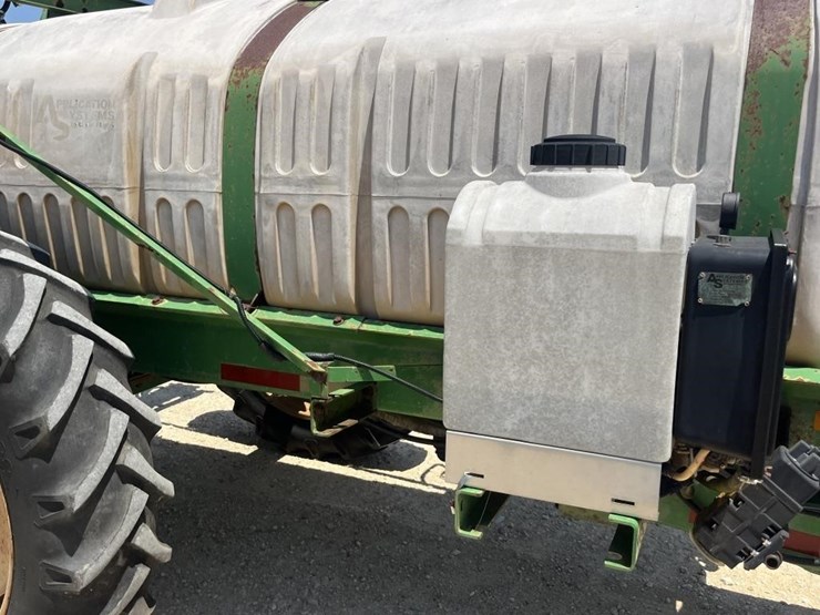 l2--1000-gallon-60'-great-plains-sprayer-image-17