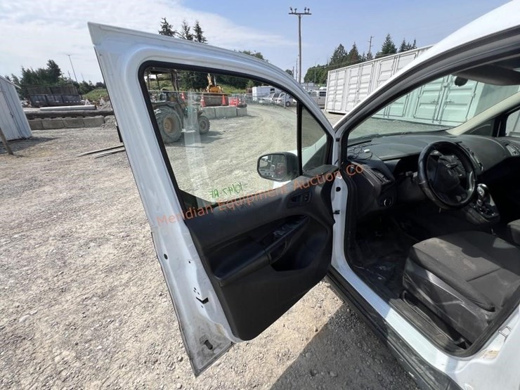 2014-ford-transit-connect-image-30