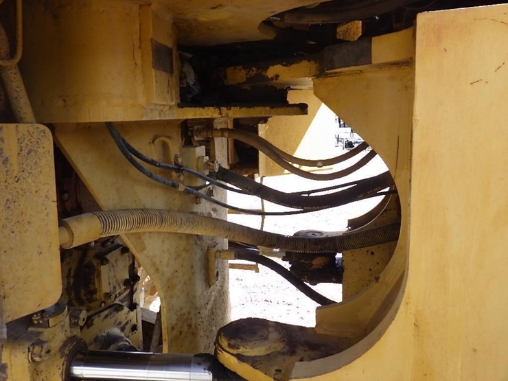 1986-caterpillar-825c-image-22