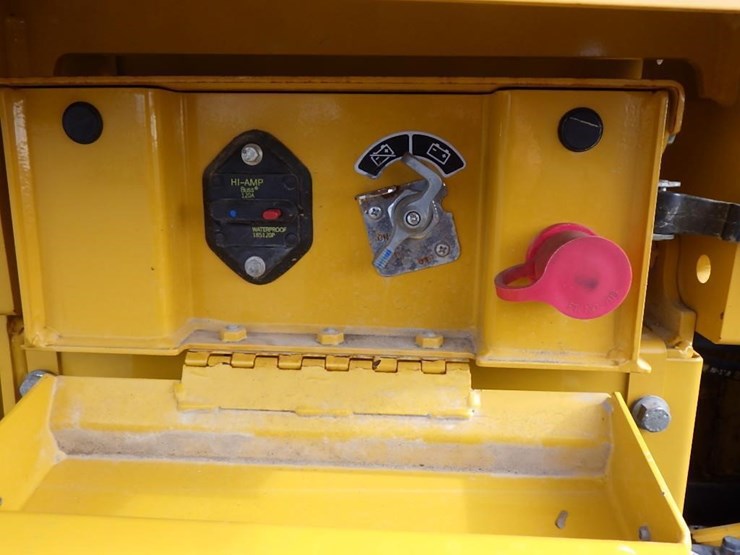 2023-deere-544p-image-20