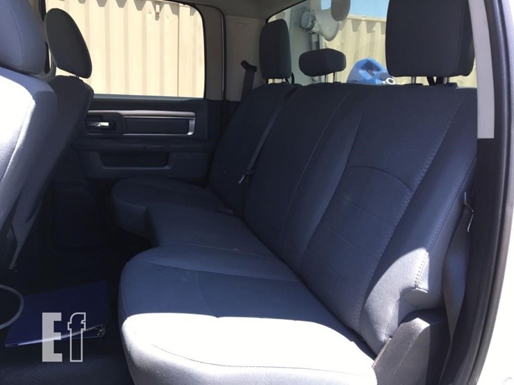 2018-ram-5500-slt-image-13