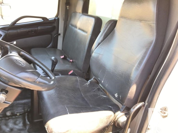 2013-hino-338-image-8
