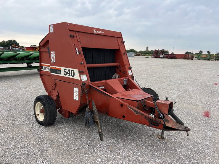 hesston-540-image-1