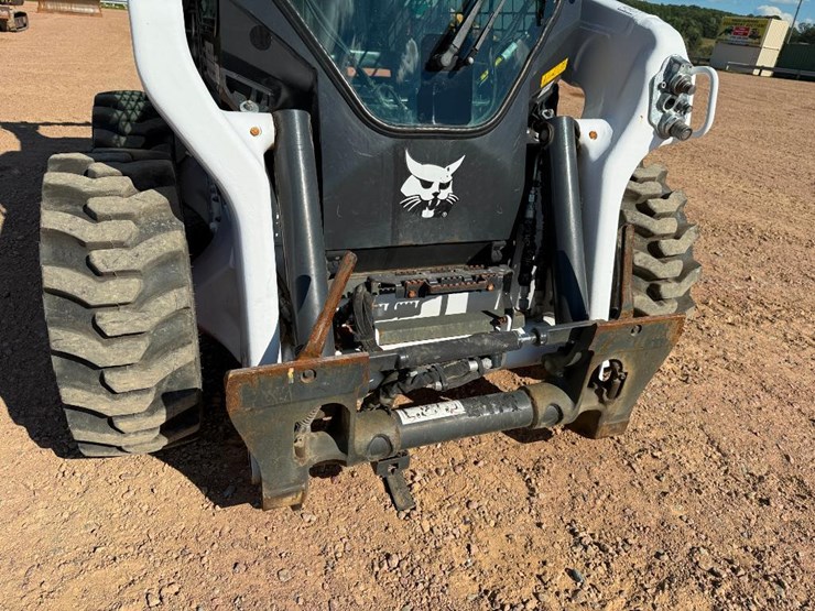 2020-bobcat-s76-image-14