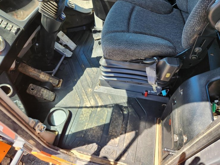 2019-doosan-dl280-5-image-9