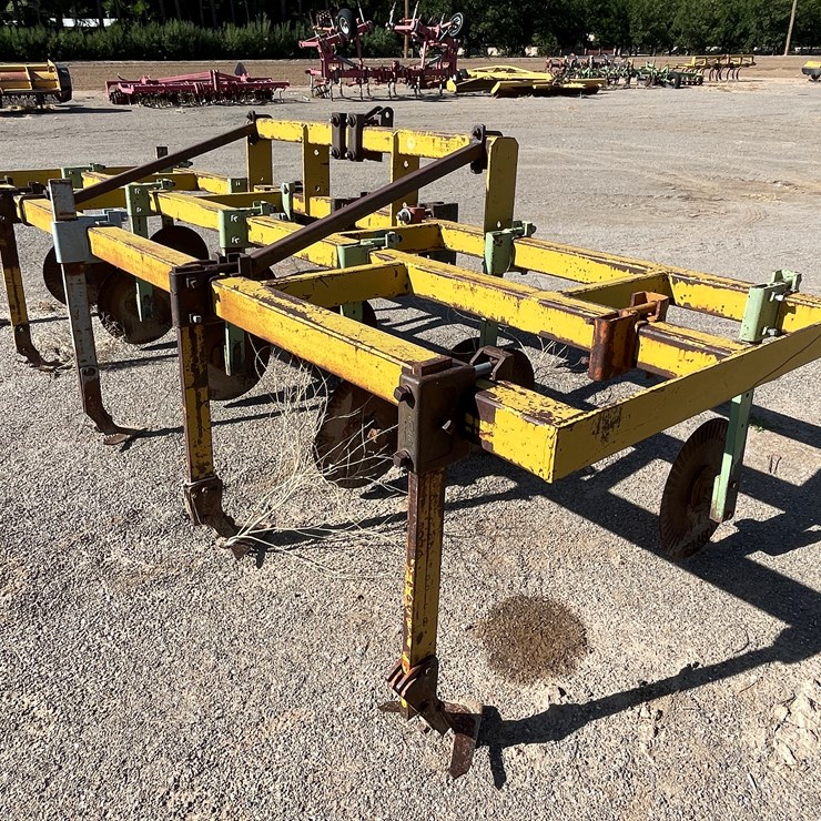 #9100 • Hamby 3-PT Field Cultivator