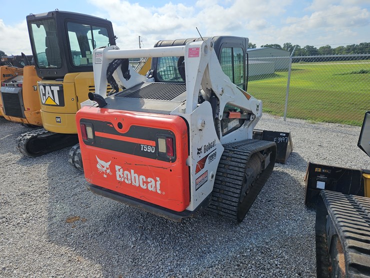 2020-bobcat-t590-image-20