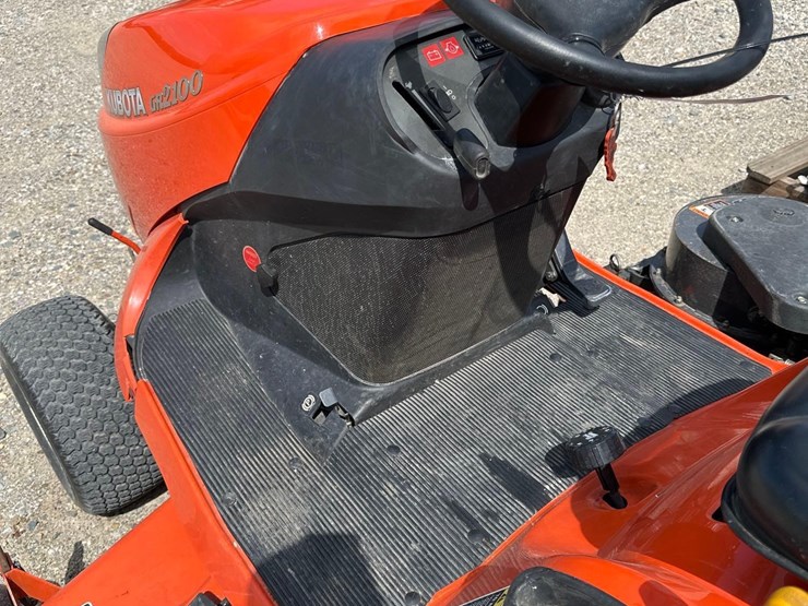 kubota-gr2100-image-8