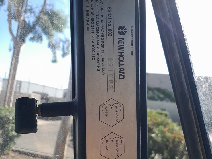 new-holland-545d-image-10
