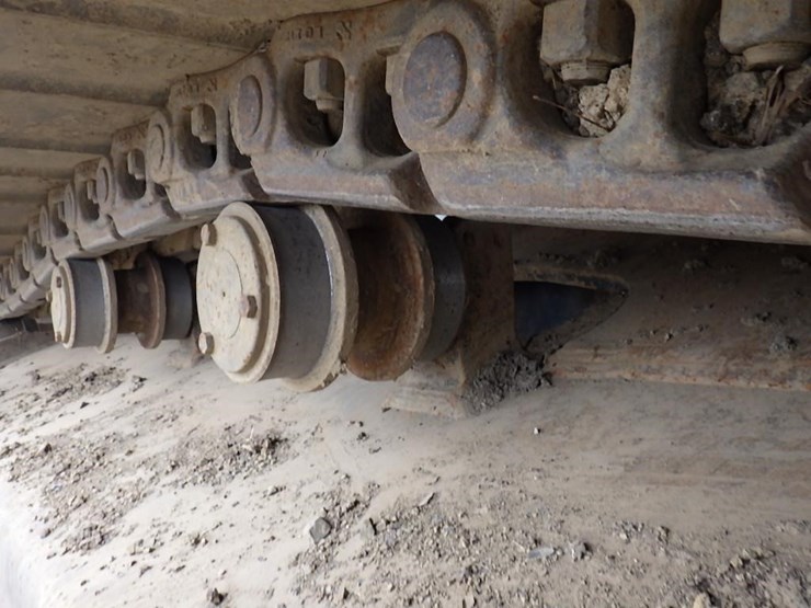2016-komatsu-pc490-lc-11-image-43