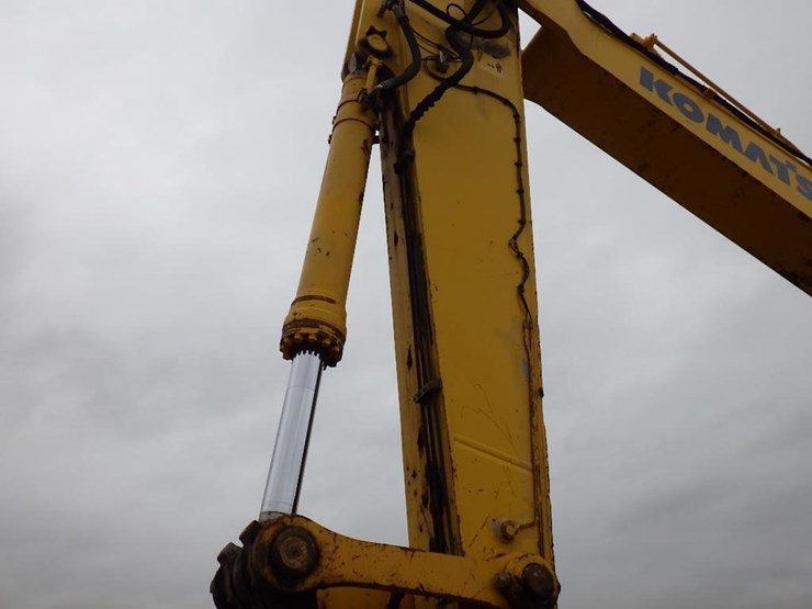2016-komatsu-pc490-lc-11-image-11