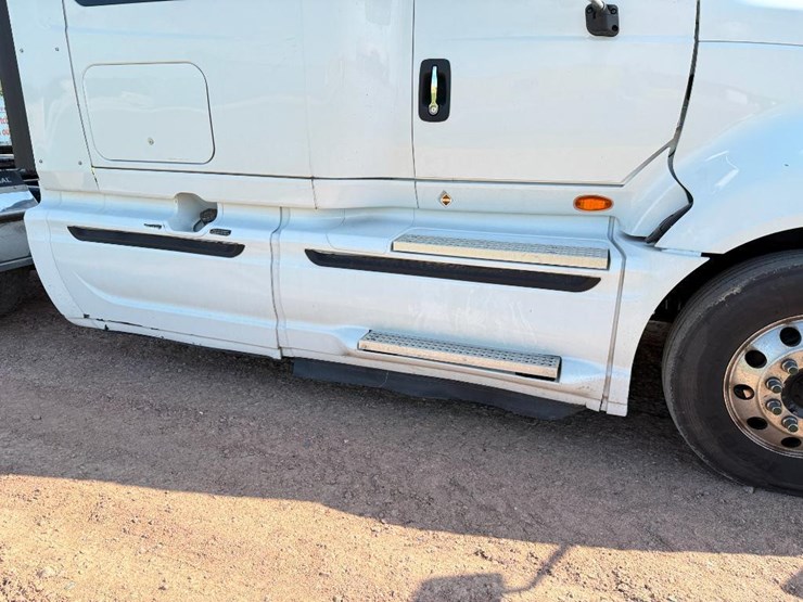 2015-international-prostar-image-22