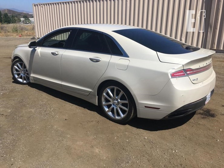 2014-lincoln-mkz-image-4