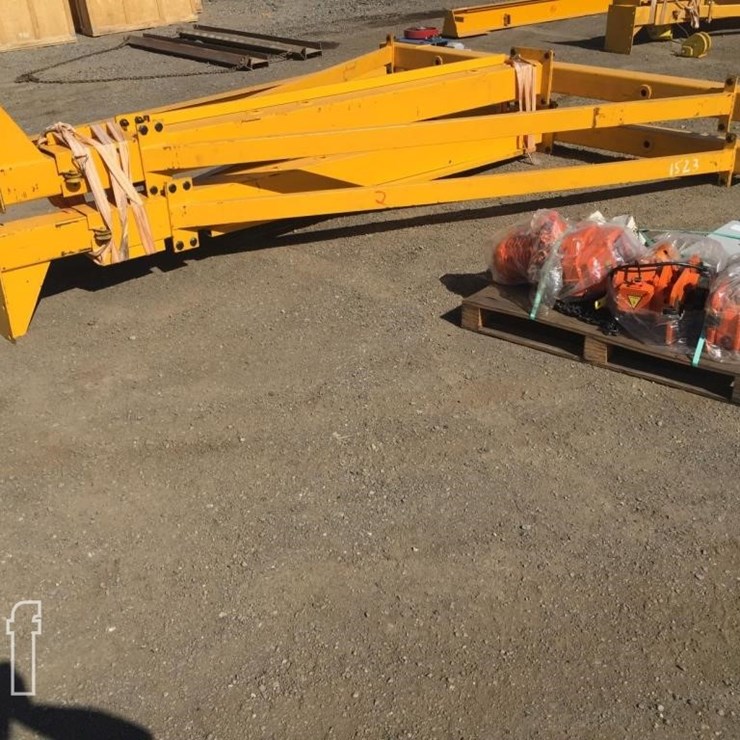2 TON PORTABLE LIFT