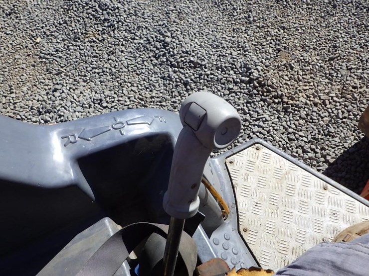 2008-hamm-hd14vv-image-22