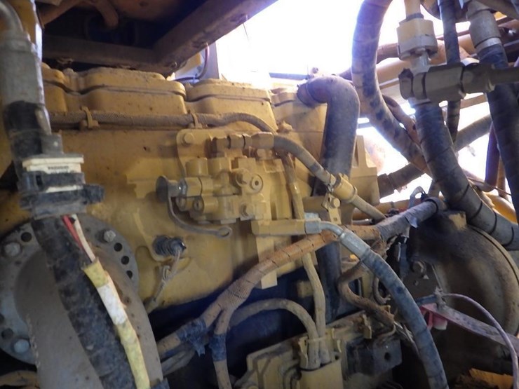 2011-caterpillar-770-image-27