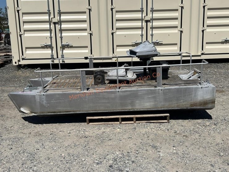 cruiser-boat-company-pontoon-boat-model-410pp-image-2