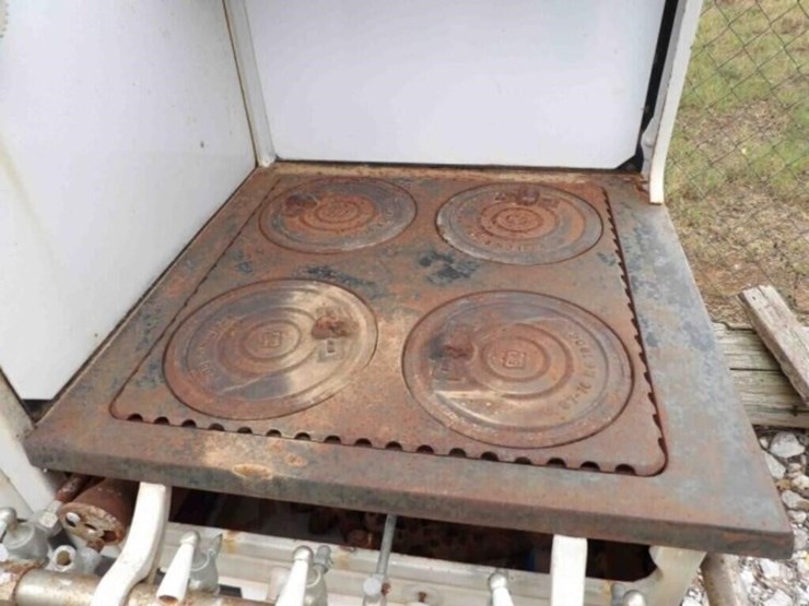 detroit-jewel-antique-stove-image-3