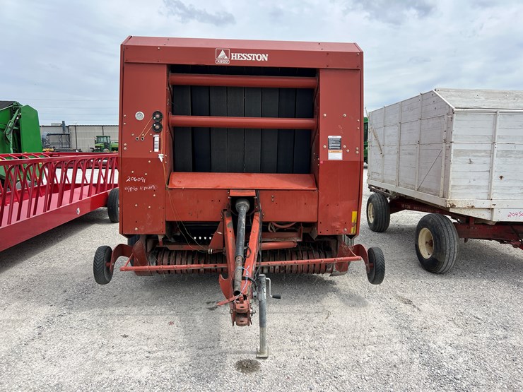 hesston-956-image-2