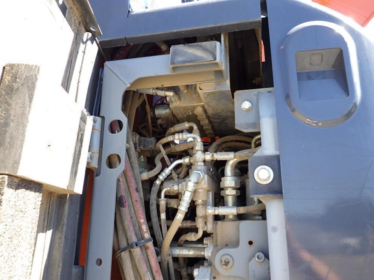 2020-hitachi-zx245us-lc-6n-image-29