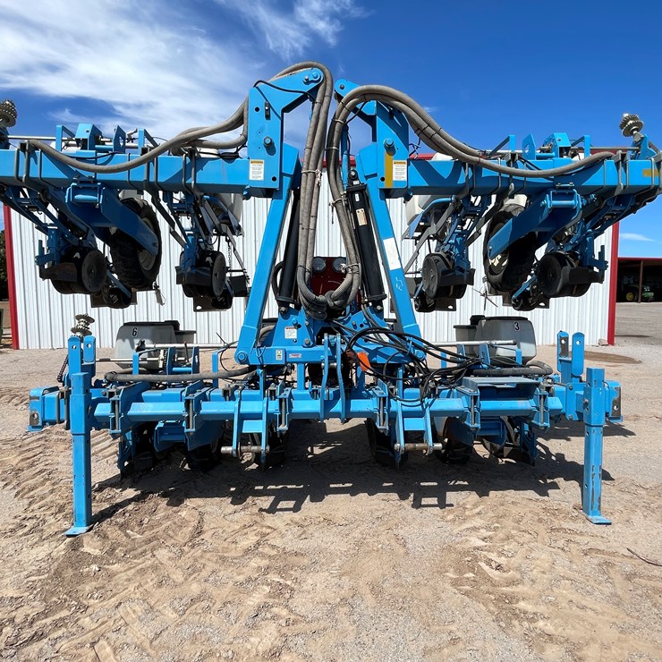 #9015 • Monosem Cotton Planter