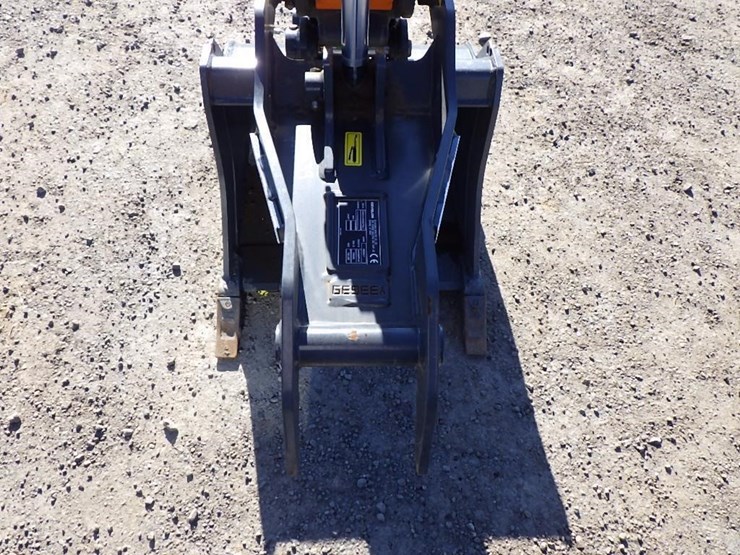 2024-doosan-dx35z-image-11