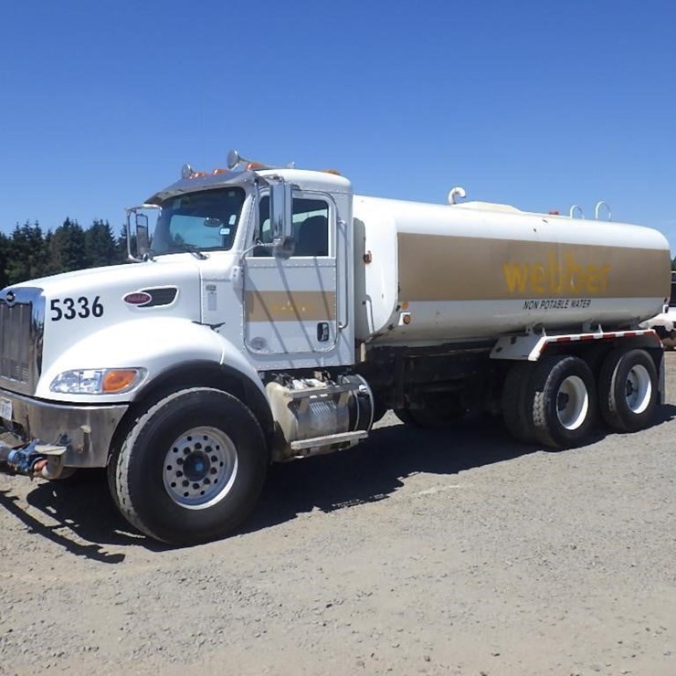 2015 Peterbilt PB348 16' T/A Water Truck