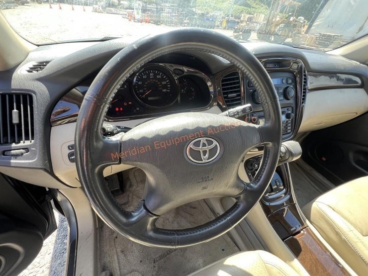 2003-toyota-highlander-image-24
