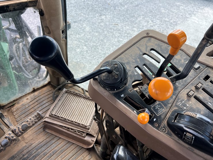john-deere-7610-image-10
