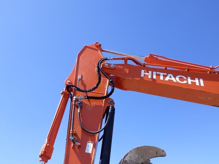 2020-hitachi-zx245us-lc-6n-image-11