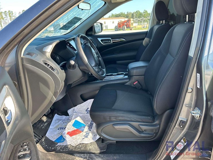2020-nissan-pathfinder-image-11
