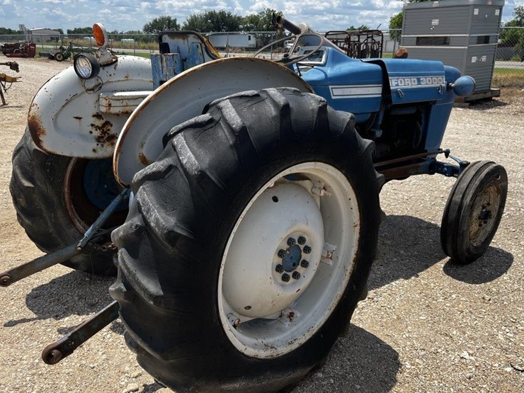ford-3000-image-4