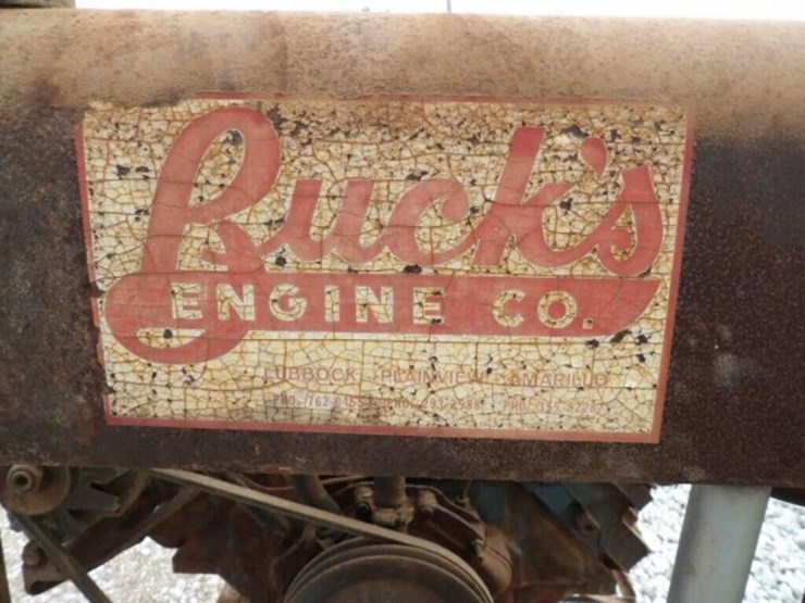 oldsmobile-8-cylinder-engine-&-stand-image-6