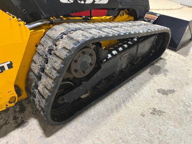 2020-jcb-270t-image-17