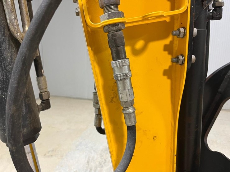 jcb-35z-1-image-11