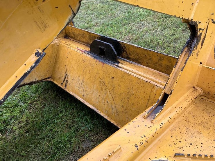 2003-deere-648g-image-32