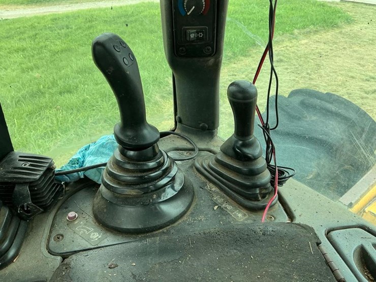 2003-deere-648g-image-11