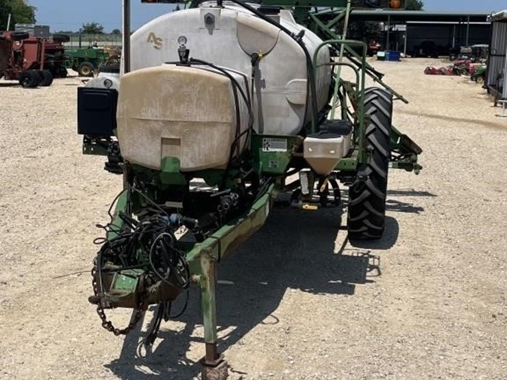 l2--1000-gallon-60'-great-plains-sprayer-image-3