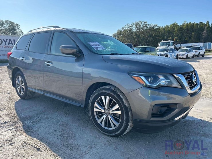 2020-nissan-pathfinder-image-2