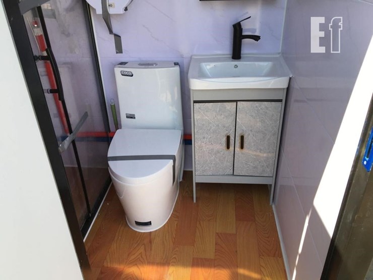 unused-portable-bathroom-image-5