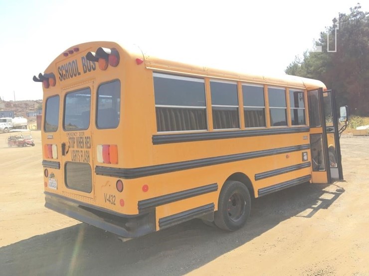 2010-chevrolet-express-56500-image-3