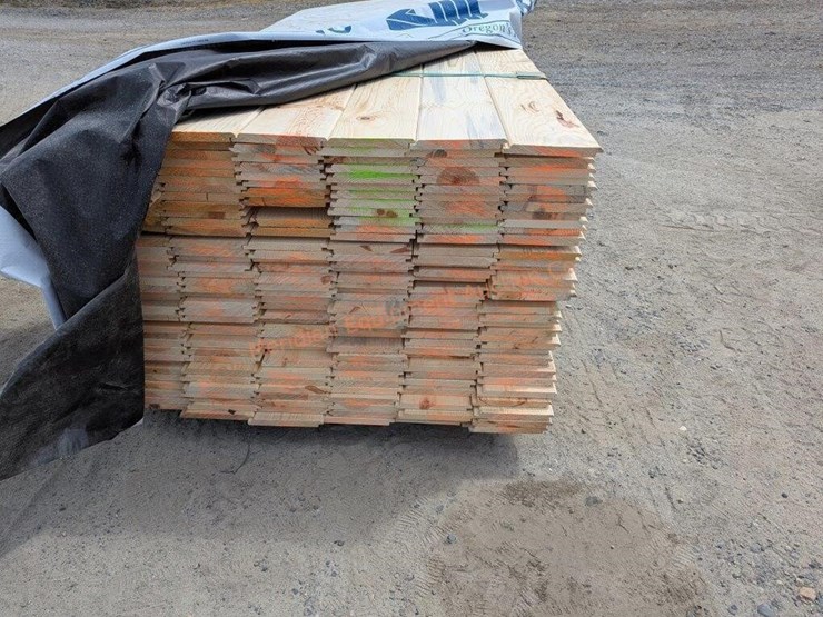 ponderosa-pine-#3c-shiplap-boards-image-5